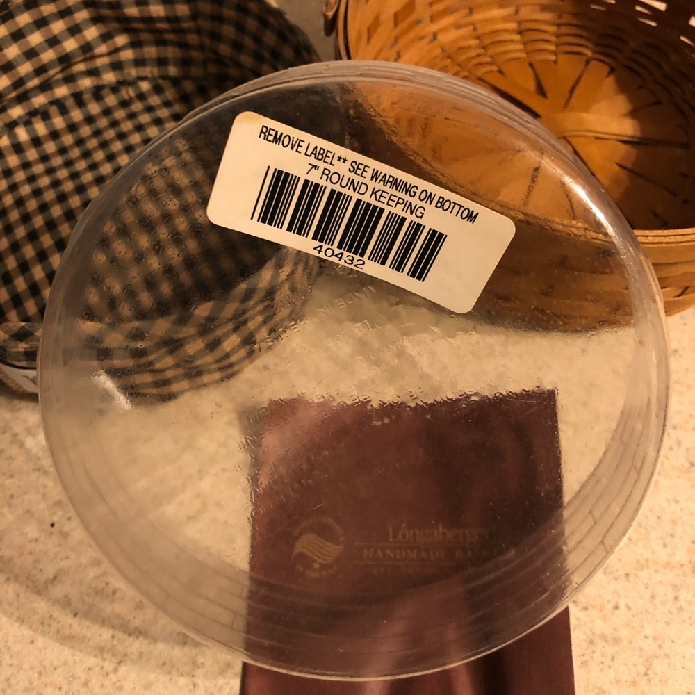 7” Longaberger Round Keeping Basket.